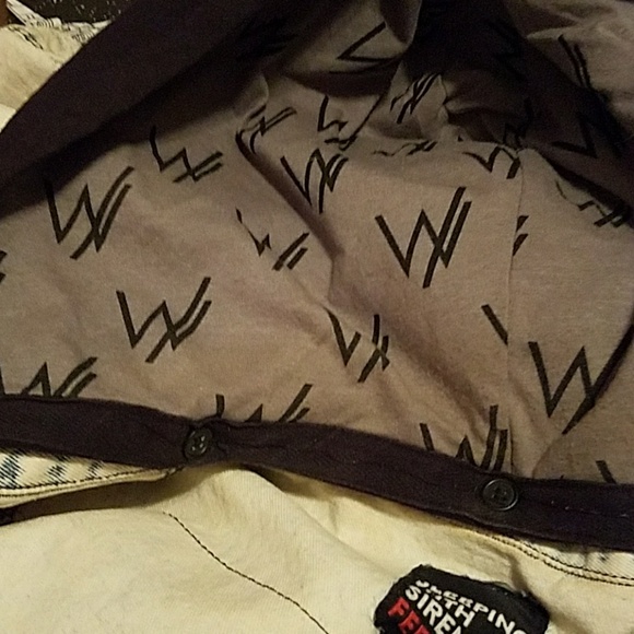 ⚠️ISO ⚓Sleeping with Sirens⚓ Denim Vest⚠️ - Picture 4 of 7